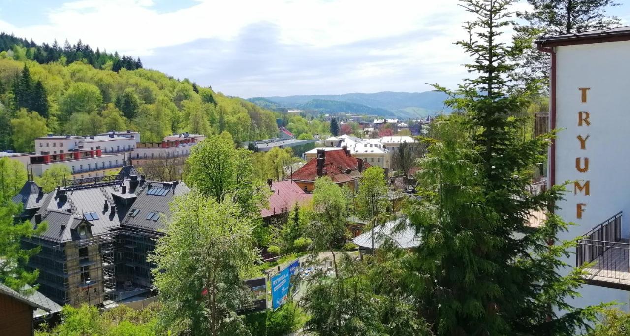 Bed and Breakfast Domy Wczasowe Tryumfy Крыница-Здруй Экстерьер фото