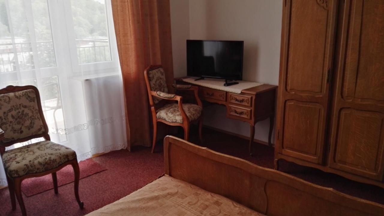 Bed and Breakfast Domy Wczasowe Tryumfy Крыница-Здруй Экстерьер фото