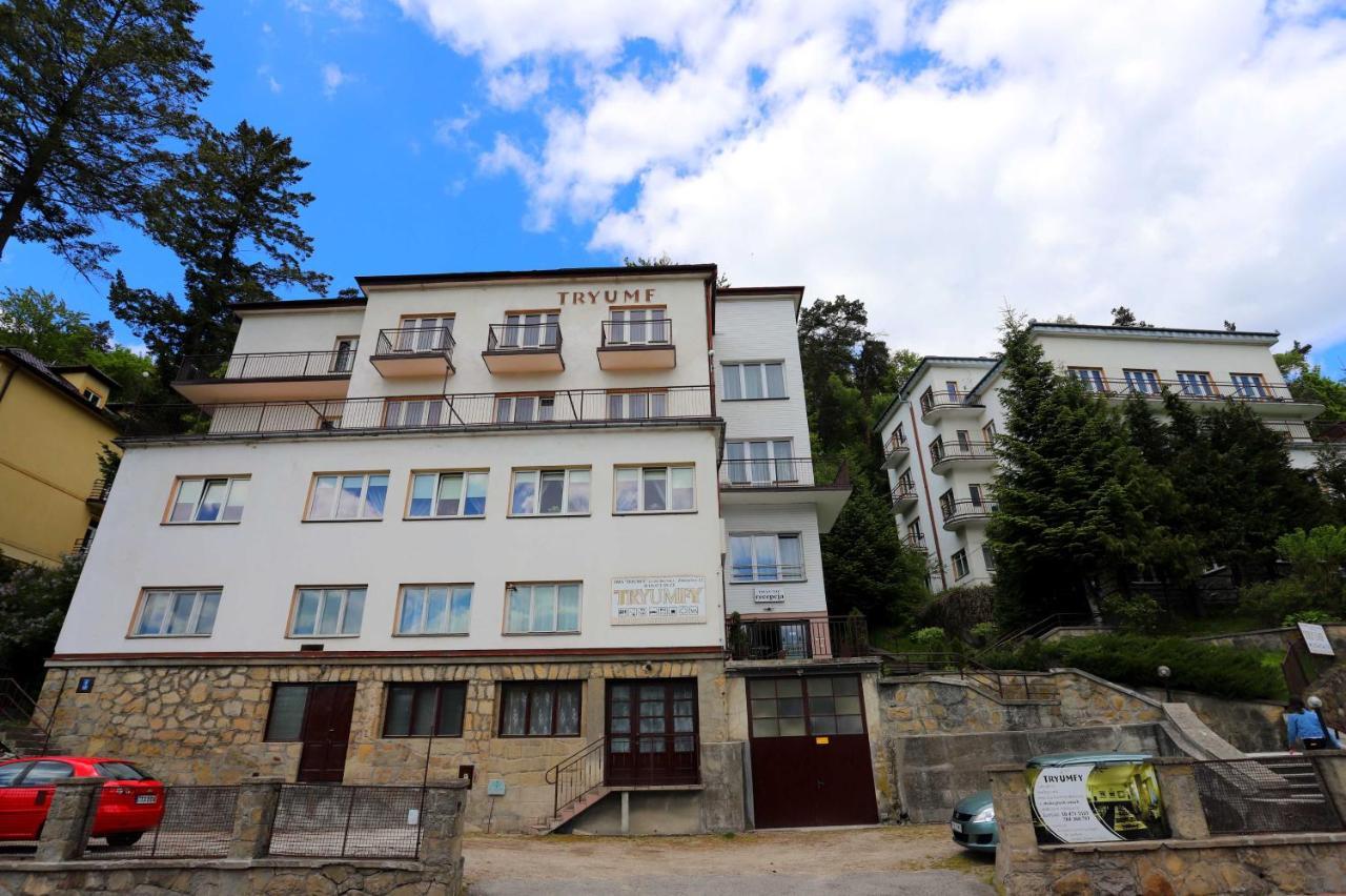 Bed and Breakfast Domy Wczasowe Tryumfy Крыница-Здруй Экстерьер фото