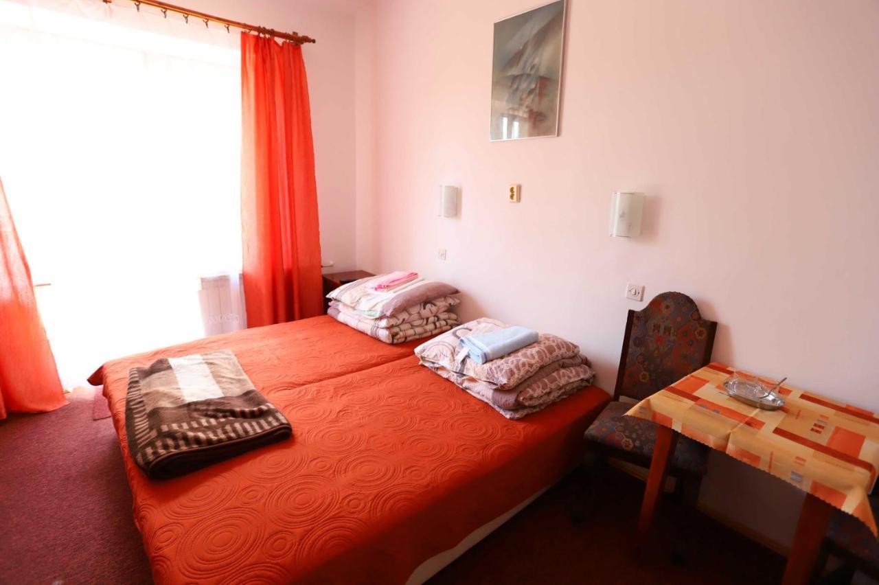 Bed and Breakfast Domy Wczasowe Tryumfy Крыница-Здруй Экстерьер фото