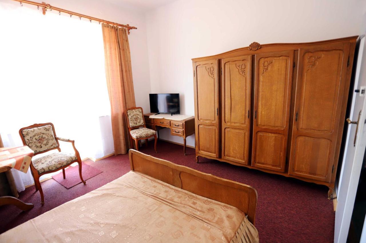Bed and Breakfast Domy Wczasowe Tryumfy Крыница-Здруй Экстерьер фото