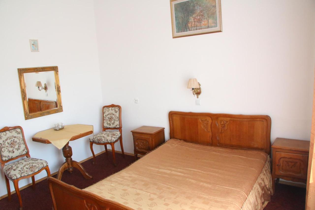 Bed and Breakfast Domy Wczasowe Tryumfy Крыница-Здруй Экстерьер фото