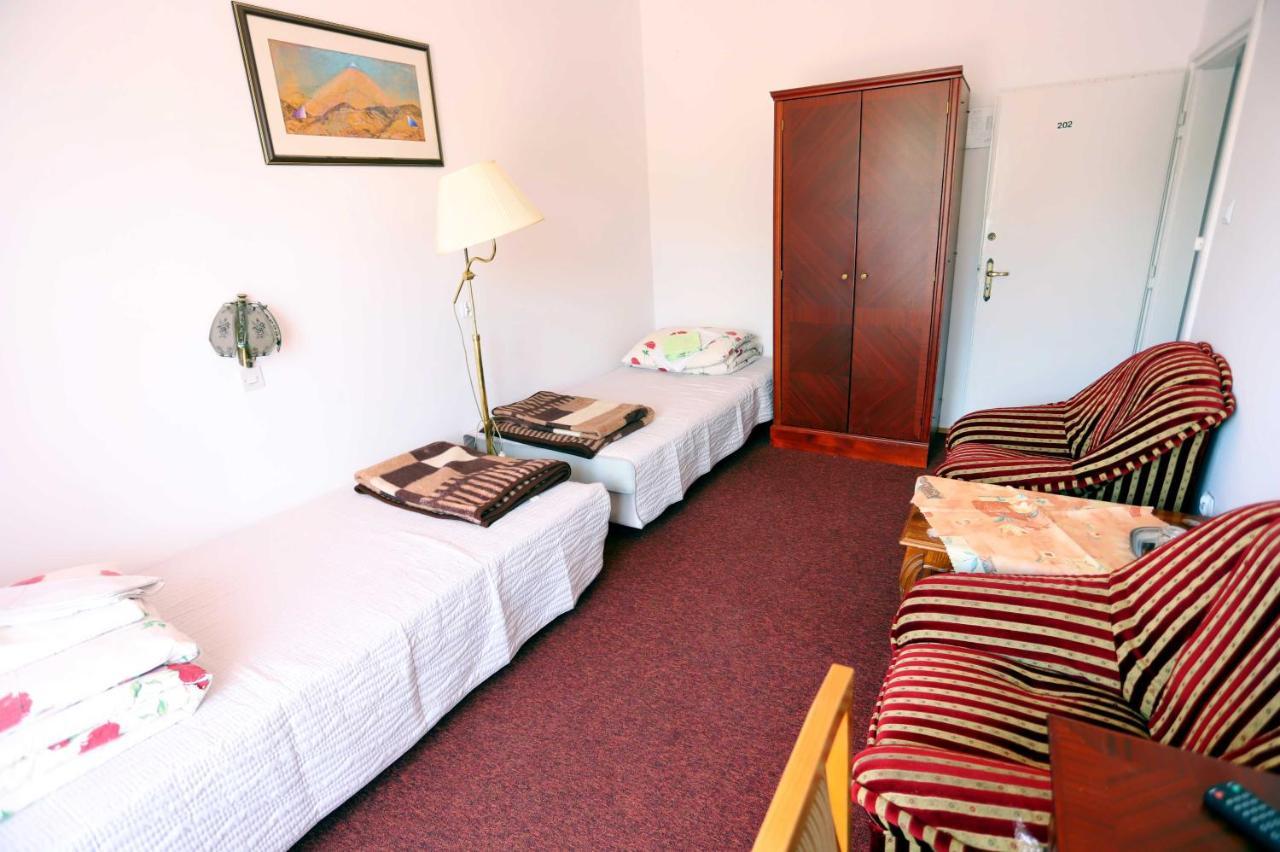 Bed and Breakfast Domy Wczasowe Tryumfy Крыница-Здруй Экстерьер фото
