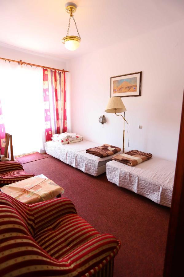 Bed and Breakfast Domy Wczasowe Tryumfy Крыница-Здруй Экстерьер фото