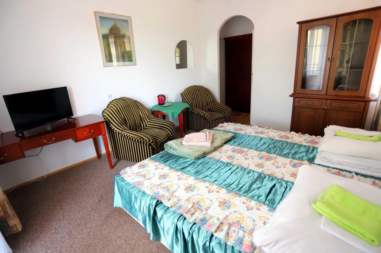 Bed and Breakfast Domy Wczasowe Tryumfy Крыница-Здруй Экстерьер фото