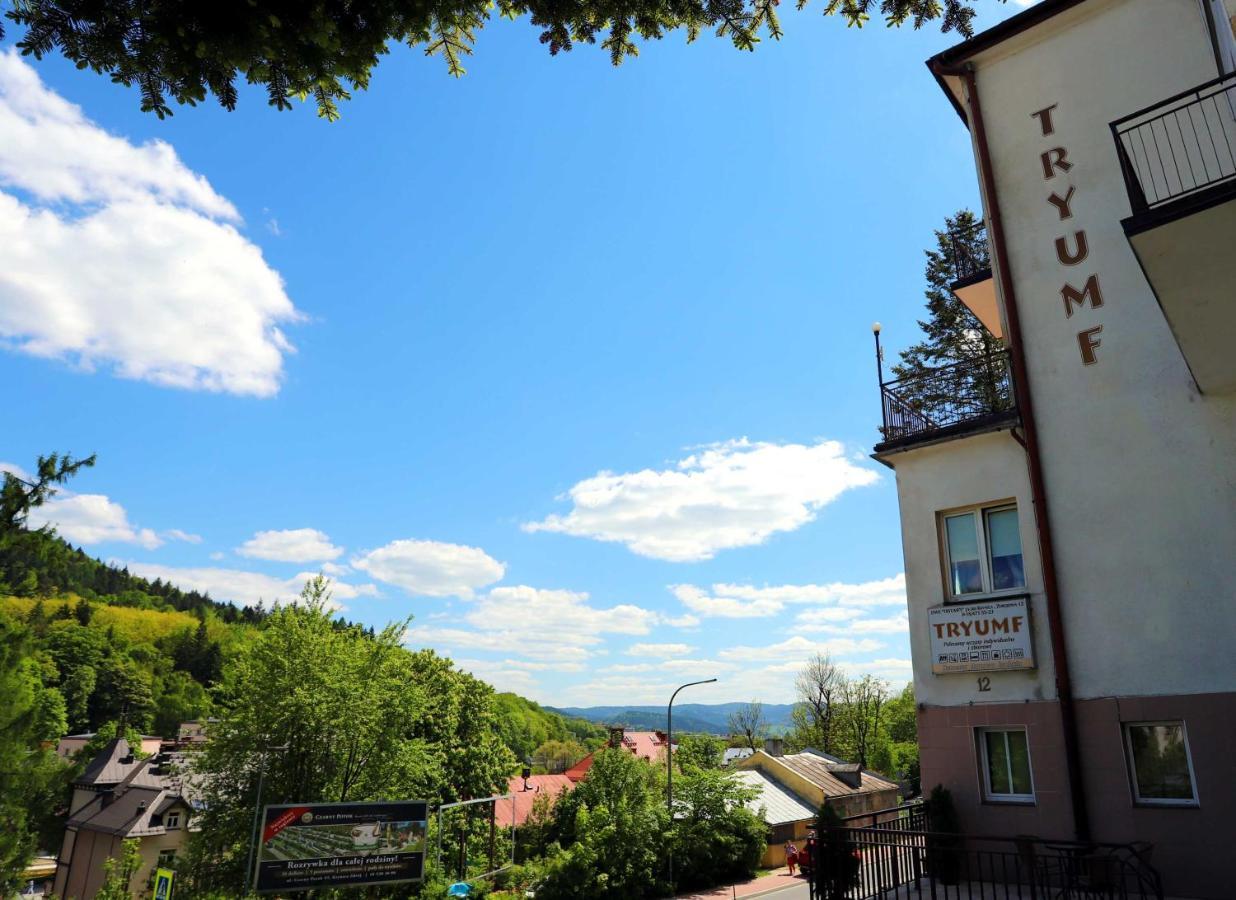 Bed and Breakfast Domy Wczasowe Tryumfy Крыница-Здруй Экстерьер фото