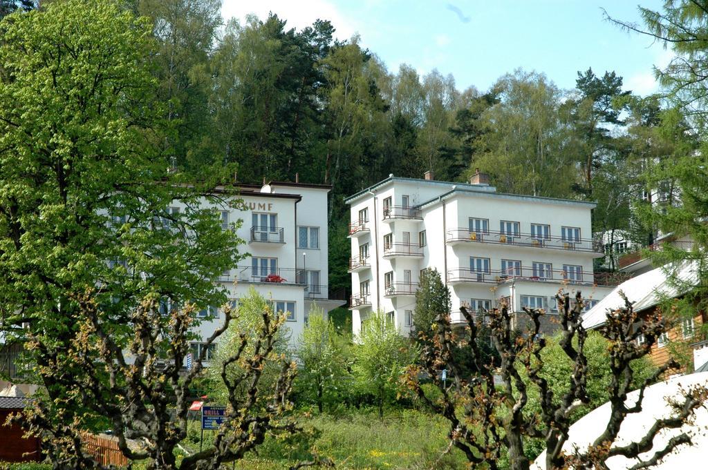 Bed and Breakfast Domy Wczasowe Tryumfy Крыница-Здруй Экстерьер фото