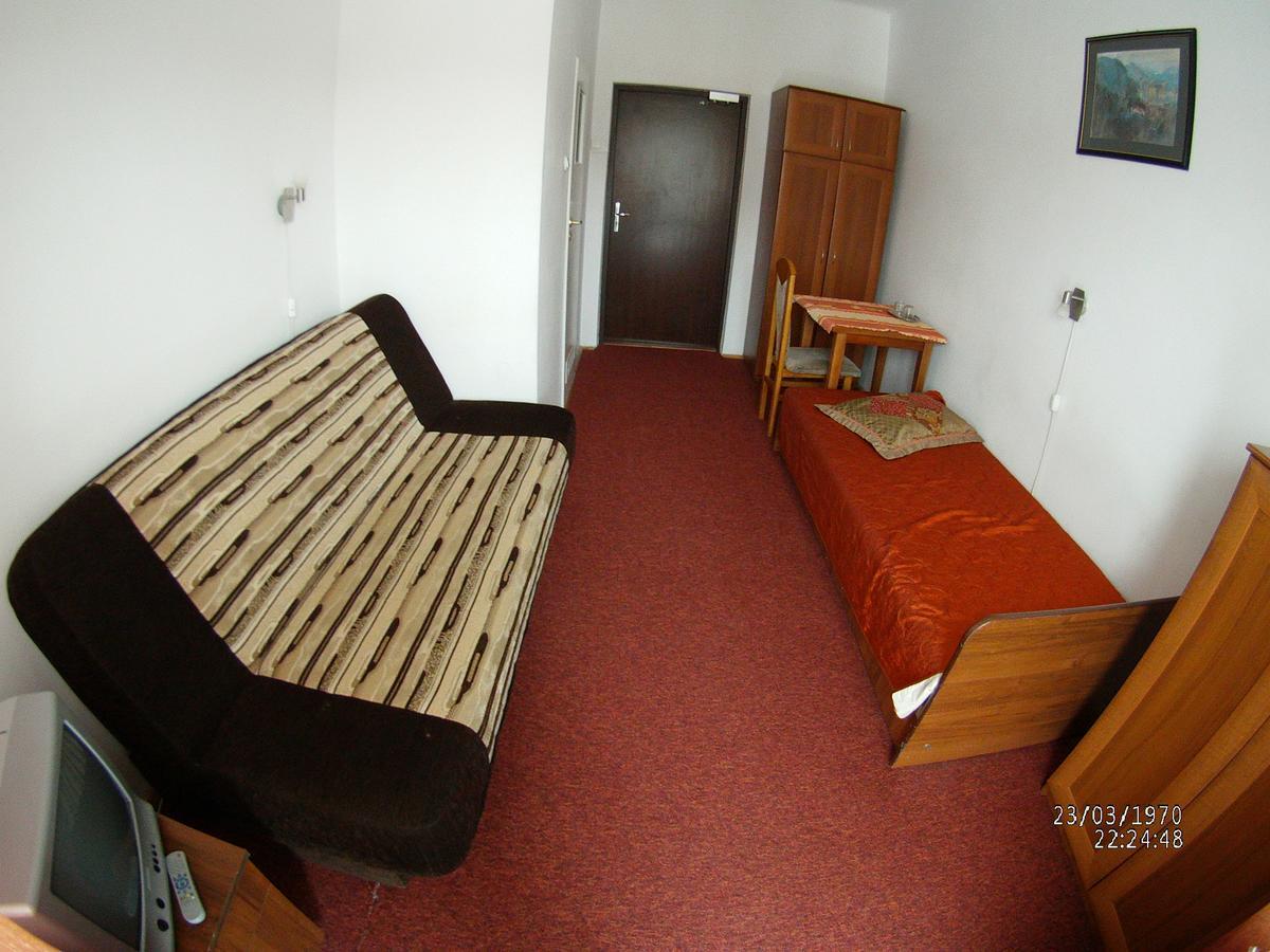 Bed and Breakfast Domy Wczasowe Tryumfy Крыница-Здруй Экстерьер фото