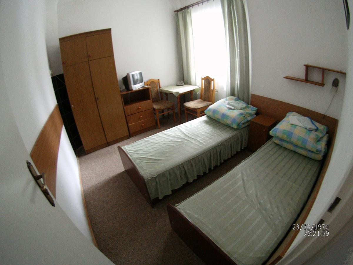 Bed and Breakfast Domy Wczasowe Tryumfy Крыница-Здруй Экстерьер фото
